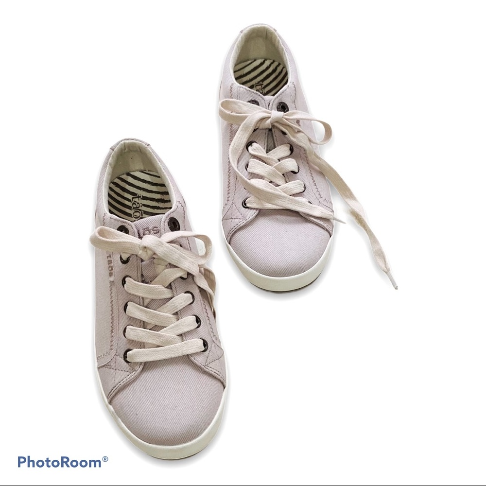 Size 8 Taos Star Sneakers Shoe Very Good Condition